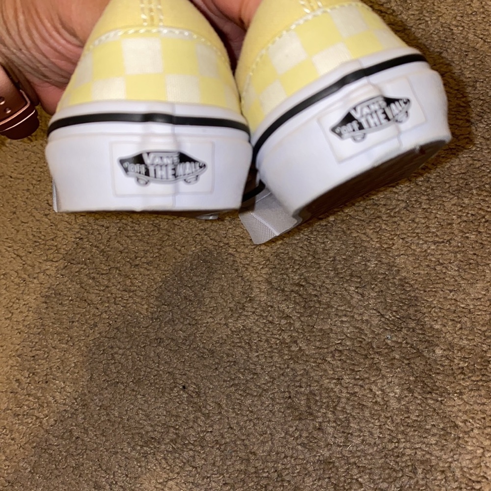 Yellow vans 🌸 - Picture 5 of 6